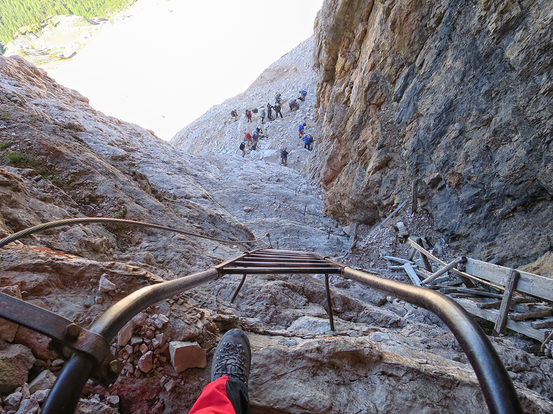 rozes003.jpg - Die Einstiegsleiter, bevor es in den Tunnel geht.                               