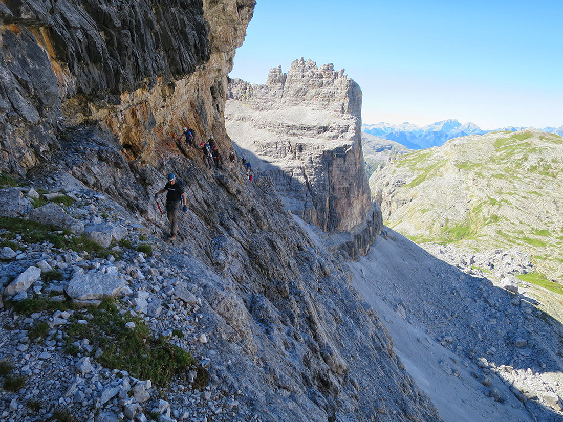 rozes011.jpg - Dann mehrere Bänder entlang nach Norden.                               
