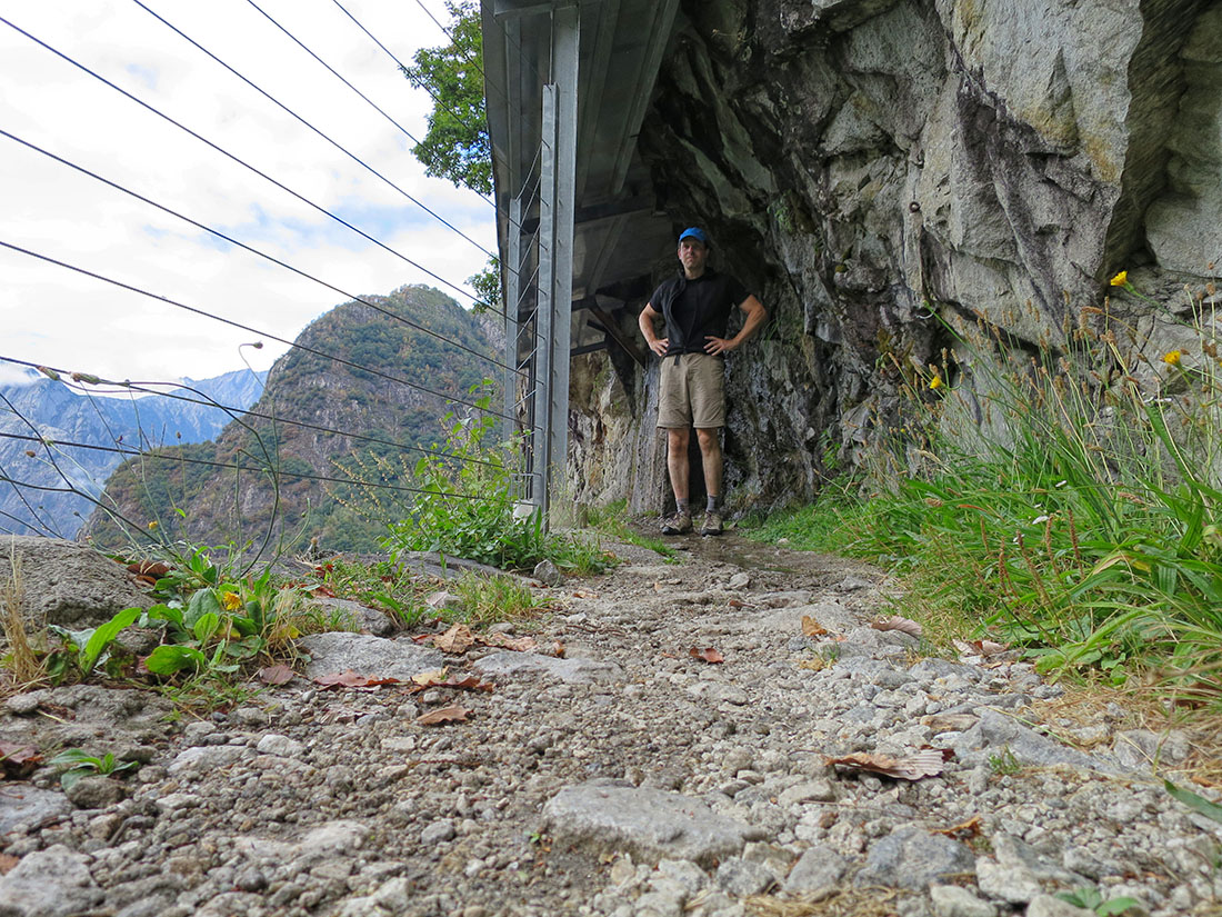 tracc040.jpg - Man kommt sich leider etwas vor wie im Käfig.                               
