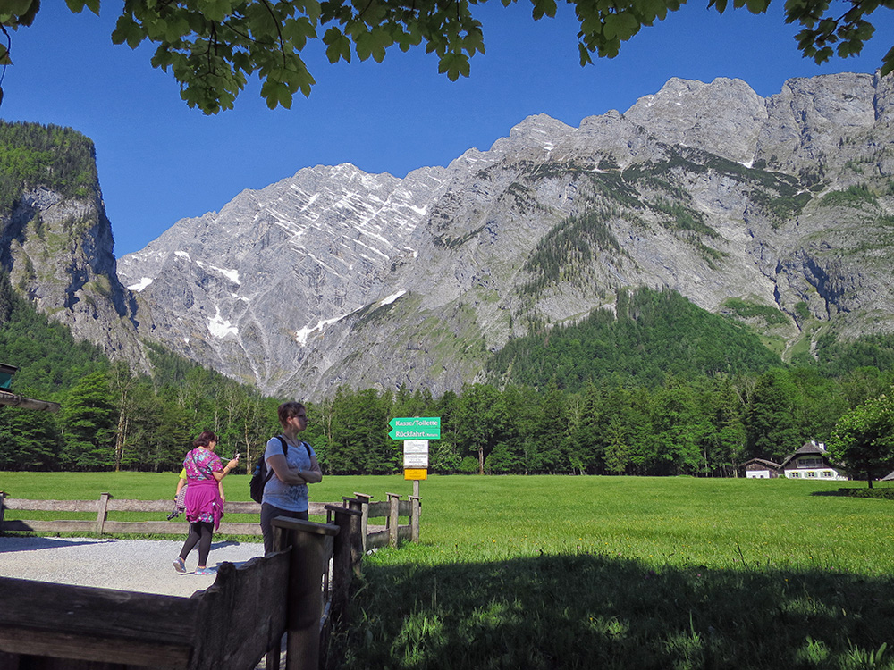 kärlinger014.jpg - Die Watzmann Ostwand in bester Beleuchtung.